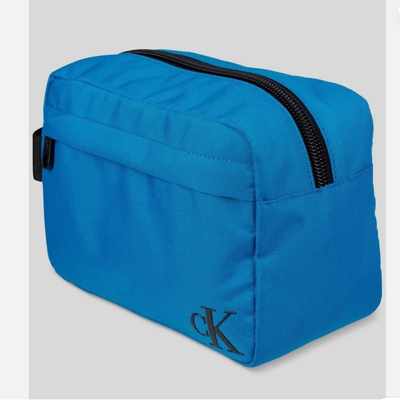 Calvin Klein Men's Blue Logo Nylon Zip Top Travel Shave Kit Bag - Picture 2 of 2
